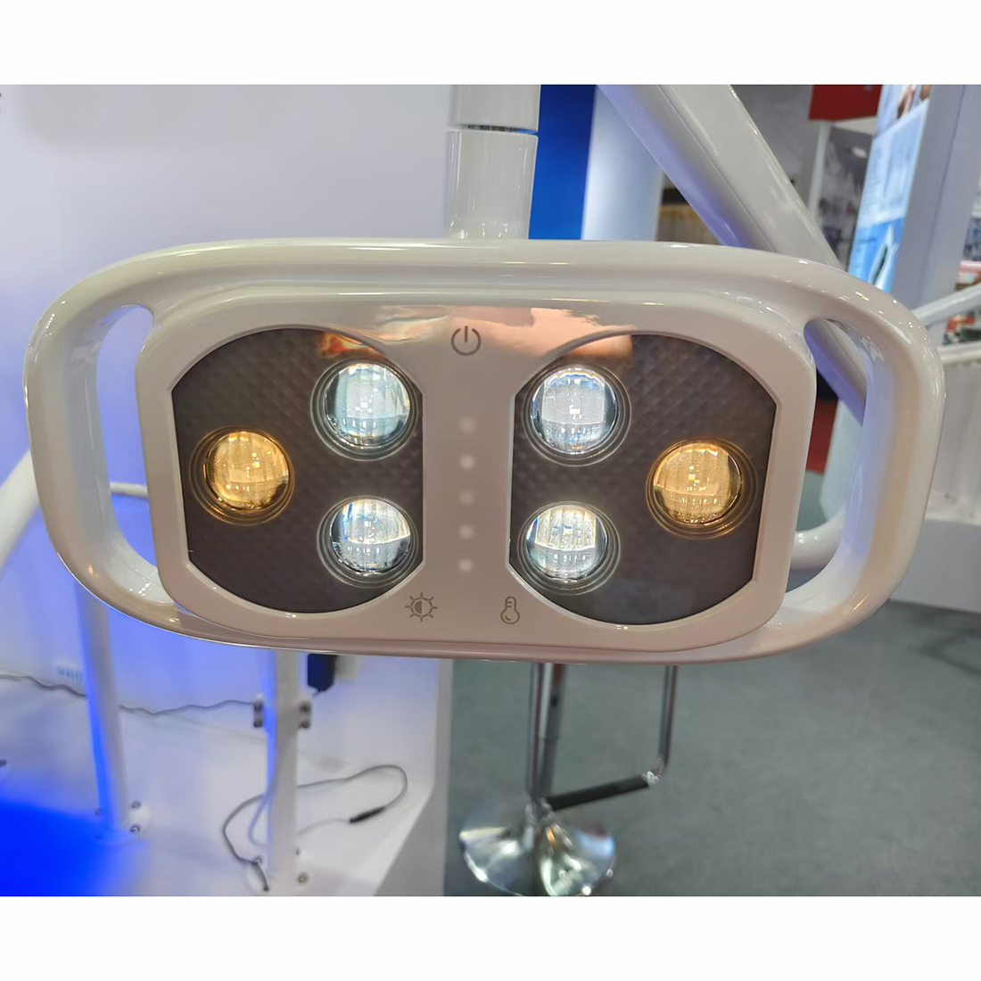 6LED الأسنان مصباح التشغيل عن  - مراجعة Teeth Whitening Lamp وسعره